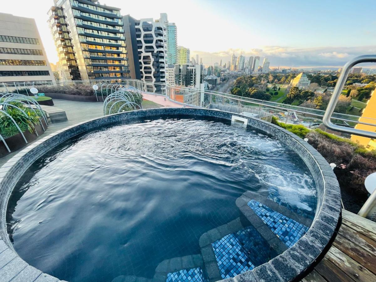 Cozy 1 Bed Apt & Spa,Free Parking ,Phenomena Views เมลเบิร์น ภายนอก รูปภาพ