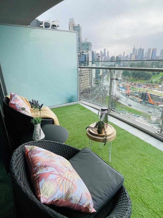 Cozy 1 Bed Apt & Spa,Free Parking ,Phenomena Views เมลเบิร์น ภายนอก รูปภาพ