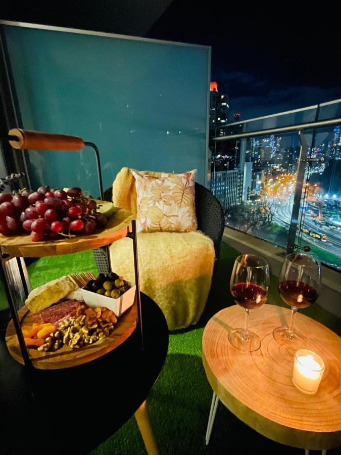 Cozy 1 Bed Apt & Spa,Free Parking ,Phenomena Views เมลเบิร์น ภายนอก รูปภาพ